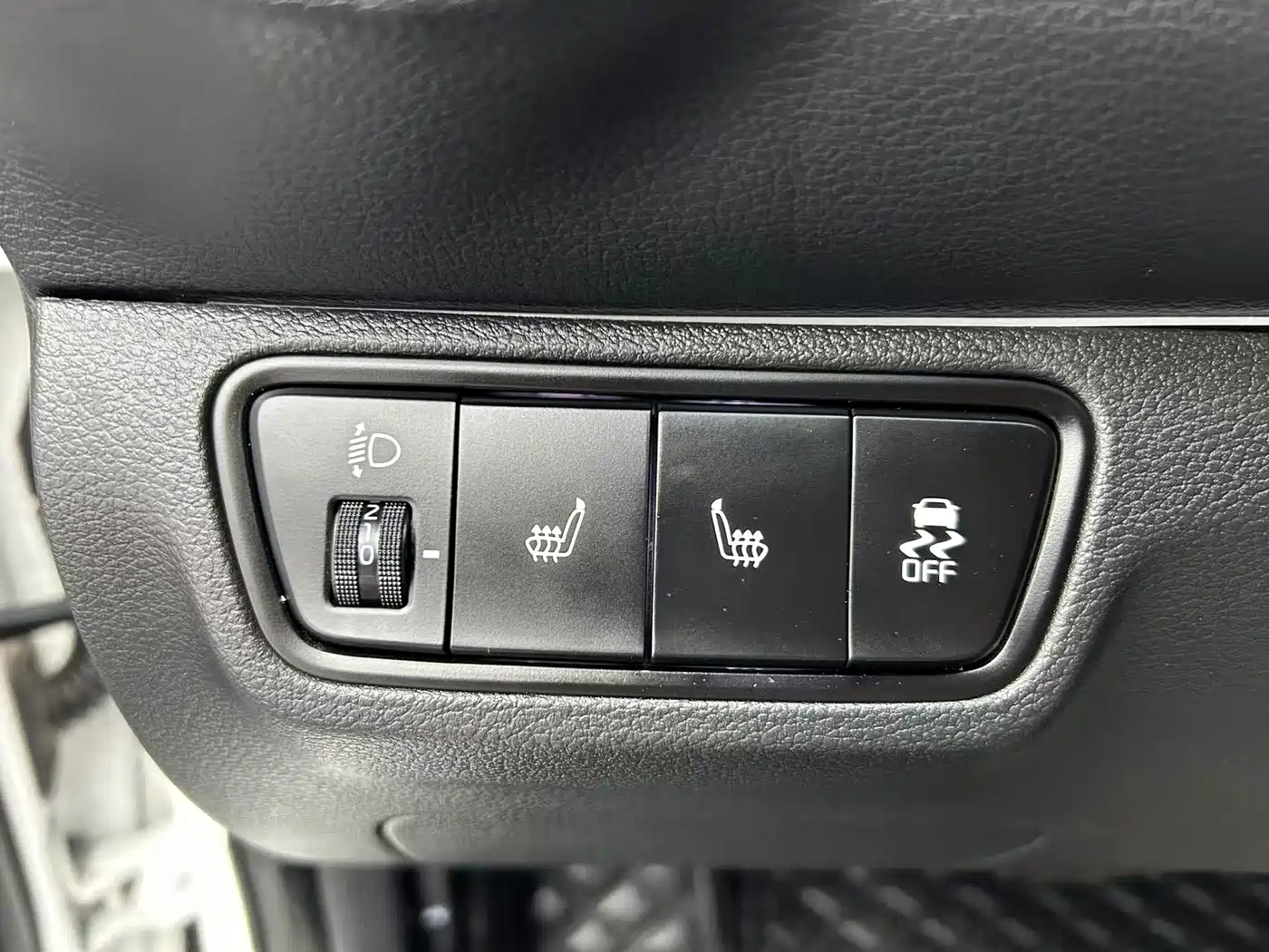Kia K3 2021 Facelift 1.5L CVT Fashion Edition фото 11