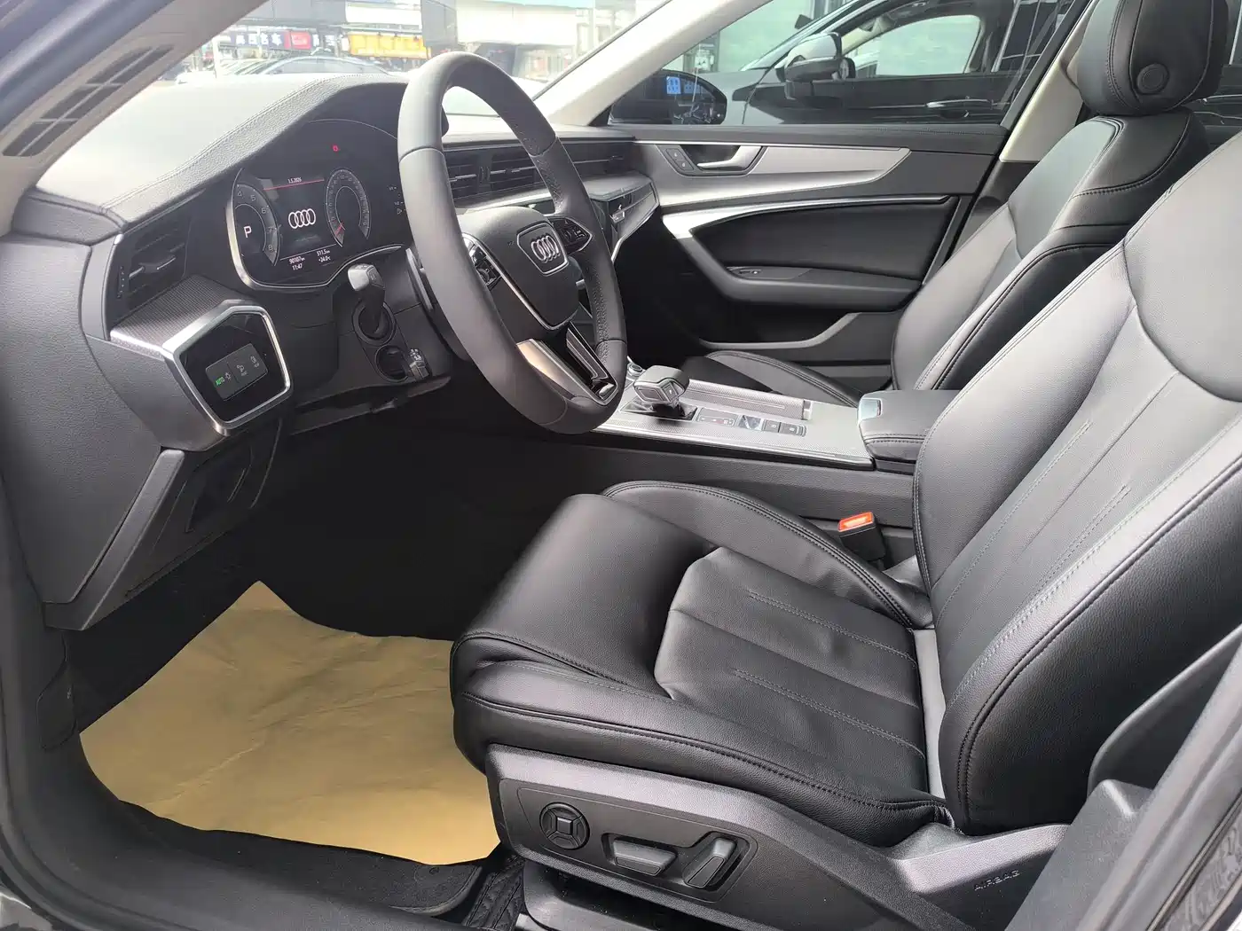 Audi A6L 2021 40 TFSI Luxury Sport фото 4