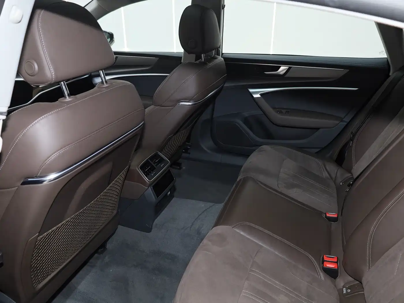 Audi A7L 2024 45TFSI S-line Dream Edition Crystal Package фото 21