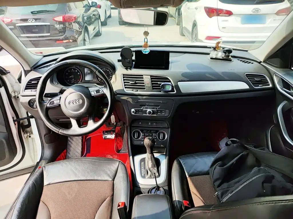 Фото 6 - Audi Q3