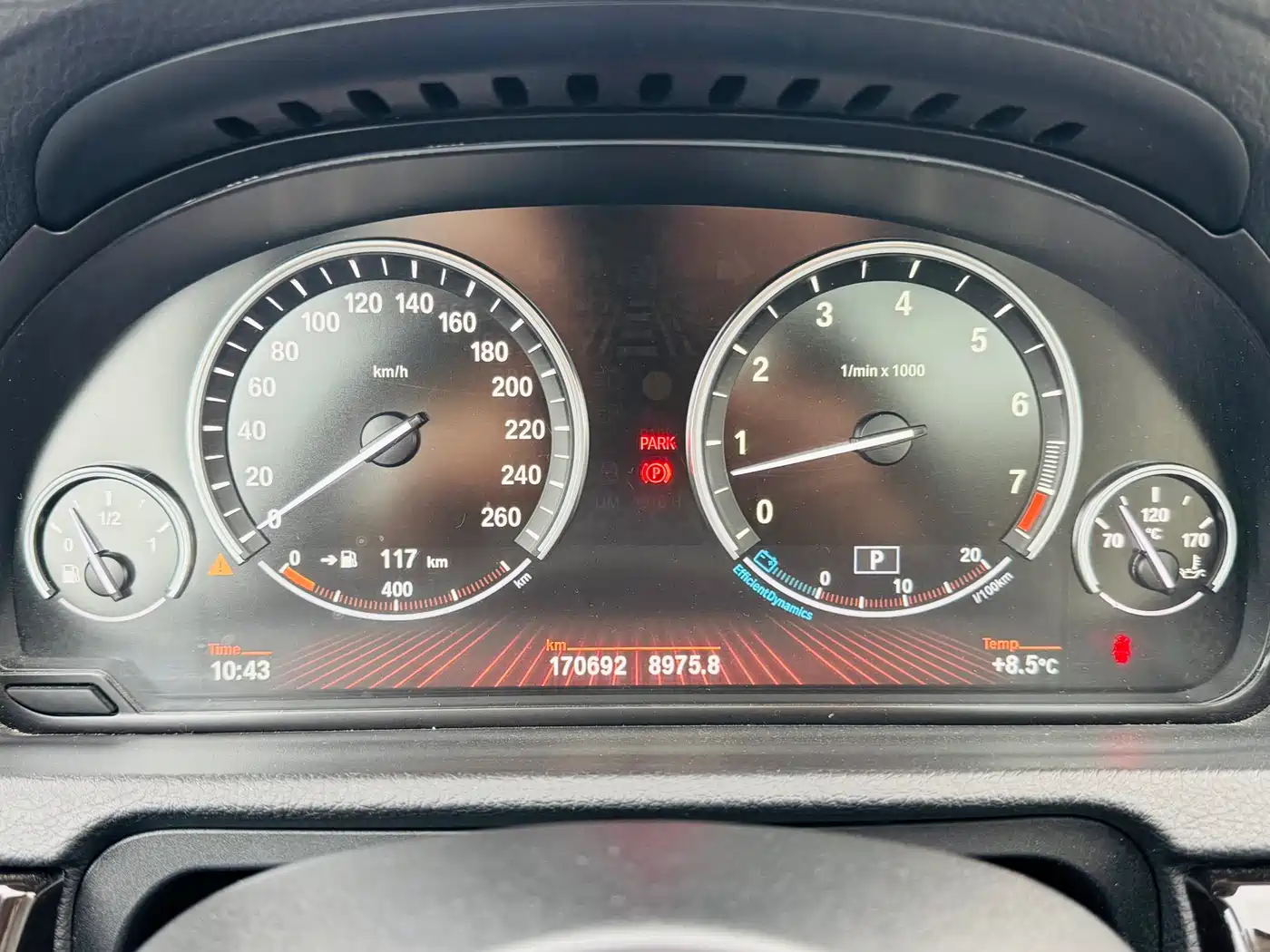 BMW 5 Series GT 2010 535i Leading Model фото 19