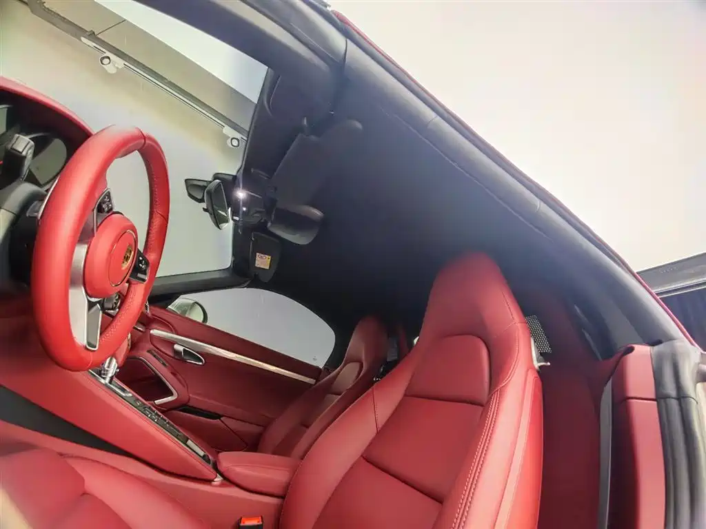 Porsche 718 2022 Boxster 2.0T фото 17