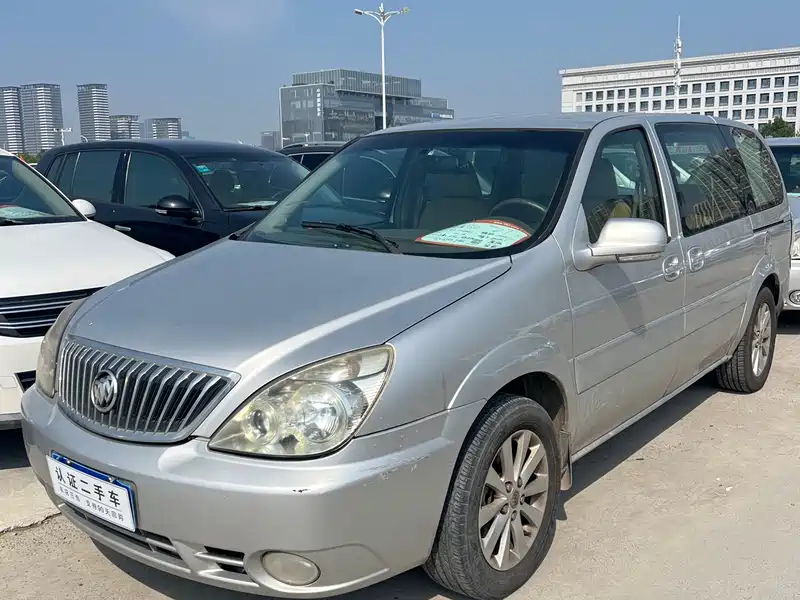 Buick GL8 2.4L Comfort Edition
