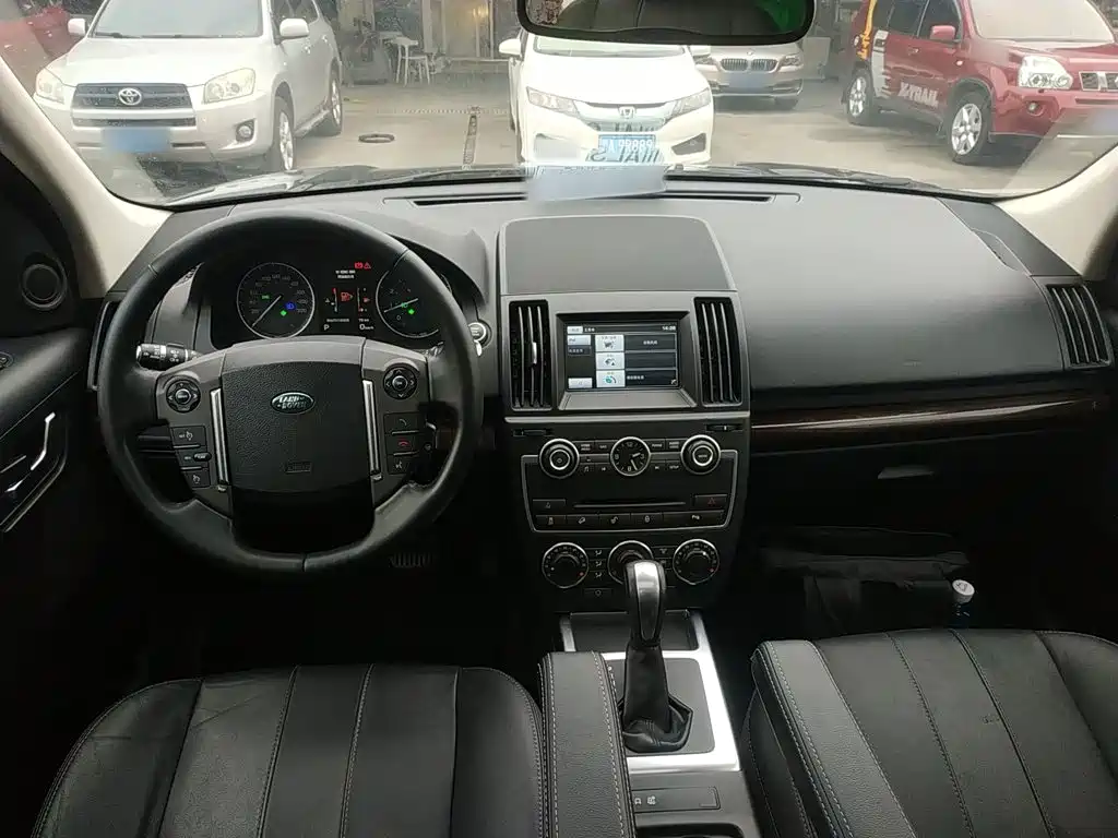 Land Rover Freelander 2 2014 2014 2.0T Si4 SE Gasoline Edition