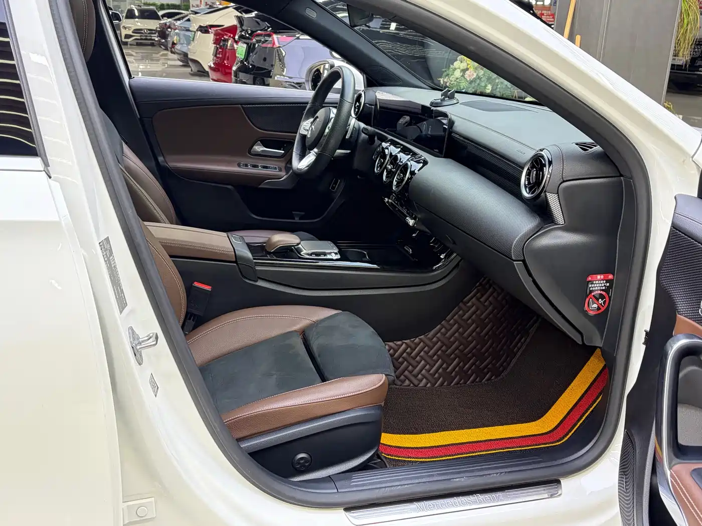 Mercedes-Benz A-Class 2019 A 200 L Sport Sedan фото 15