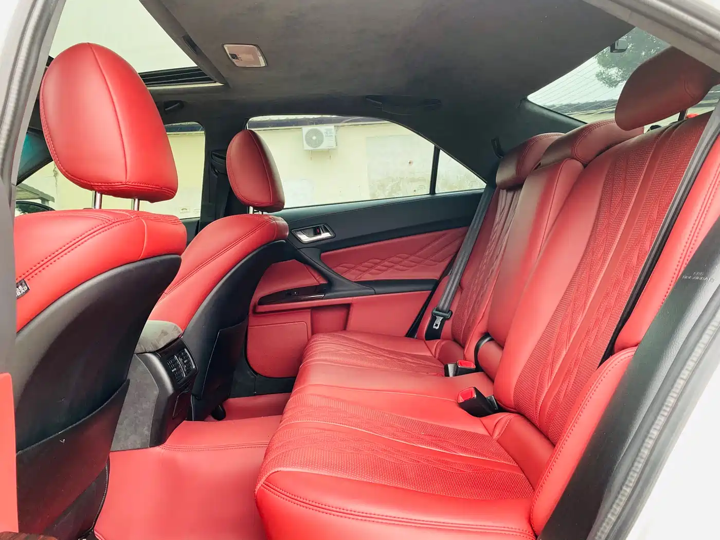 Toyota Reiz 2010 2.5V Elegance Elite Edition фото 9
