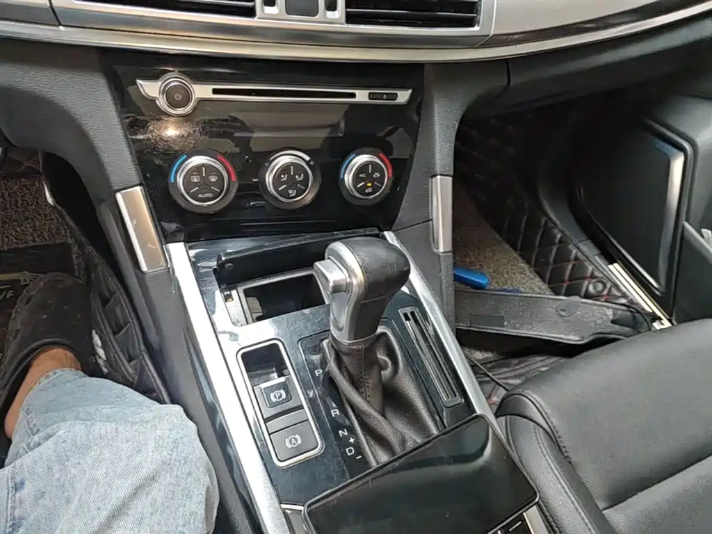Haval H7 2017 Red Label H7 2.0T Automatic Luxury Model фото 14