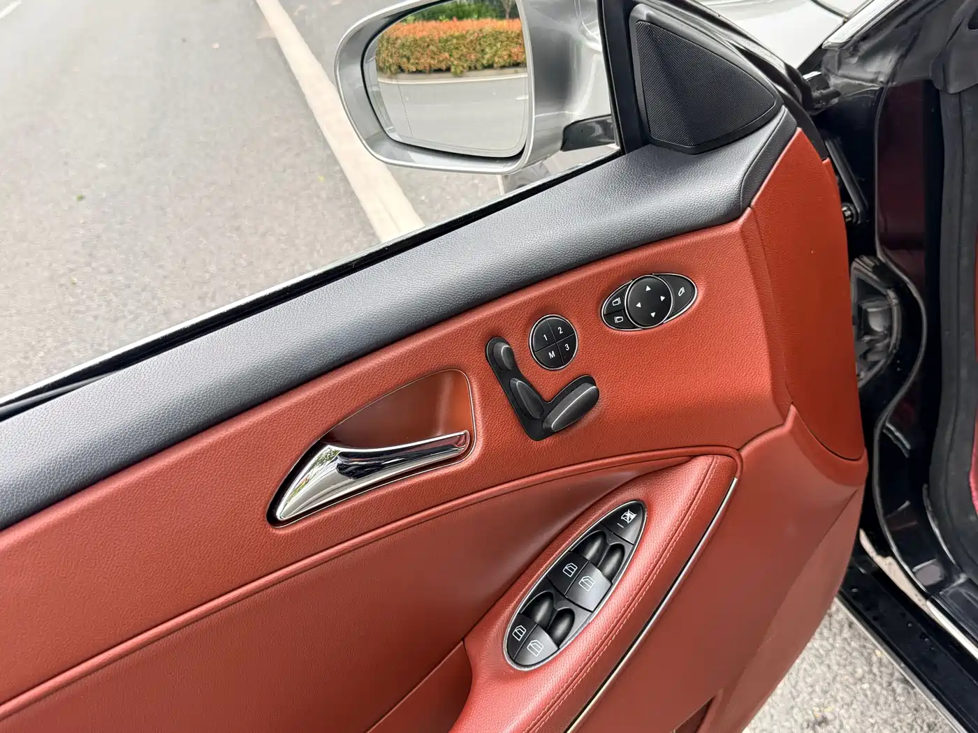Mercedes-Benz CLS 2009 CLS 300 фото 9