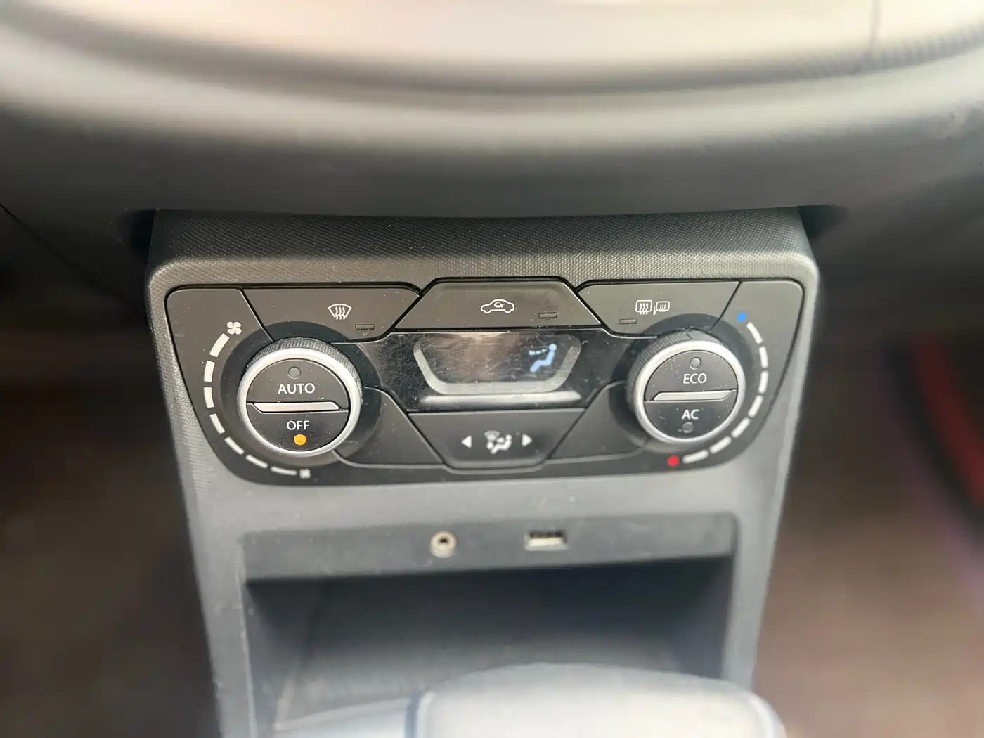 FAW Senya R7 2018 2017 Model 1.6L Automatic Smart