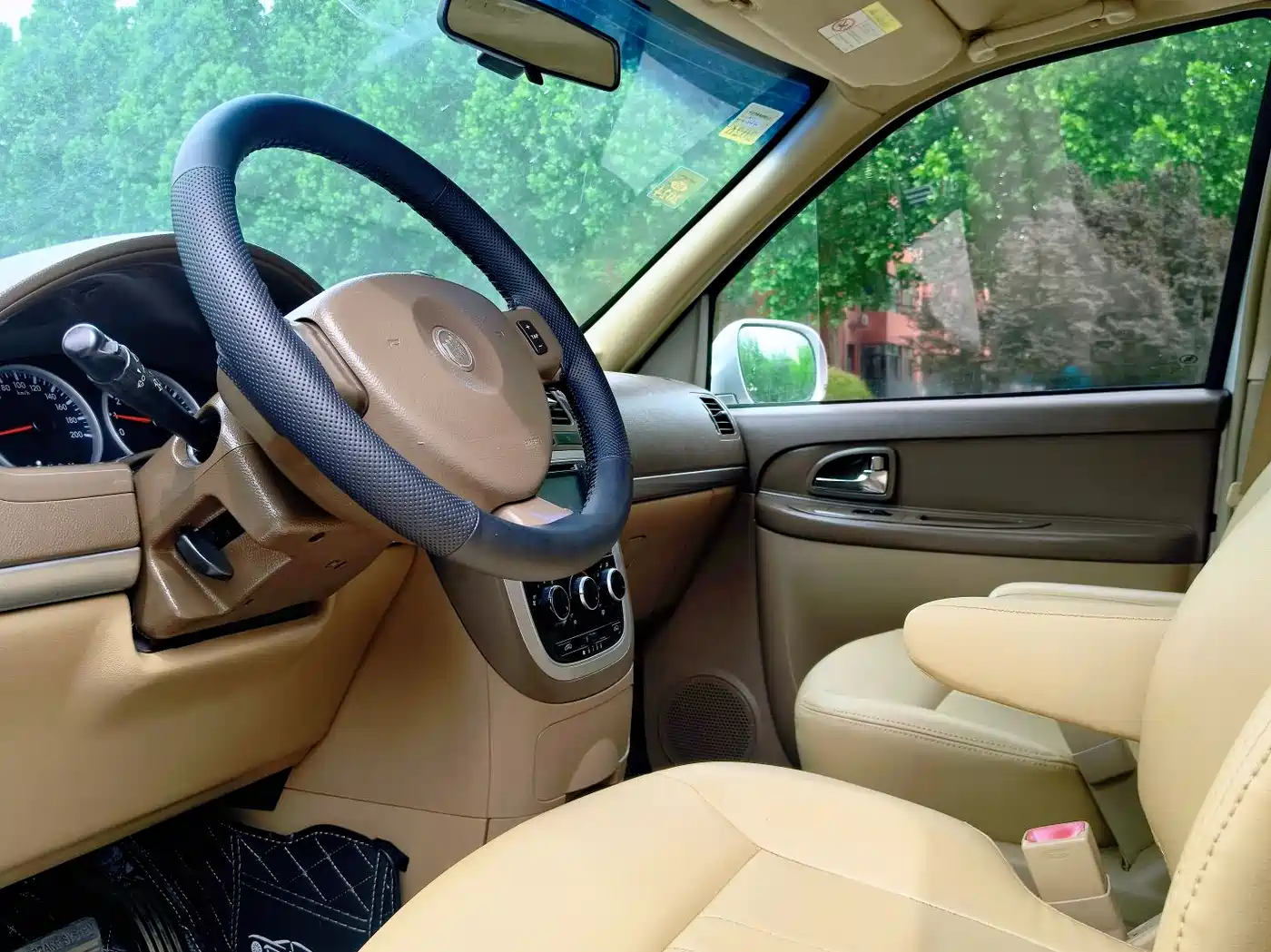 Buick GL8 2014 2.4L Comfort Edition фото 21