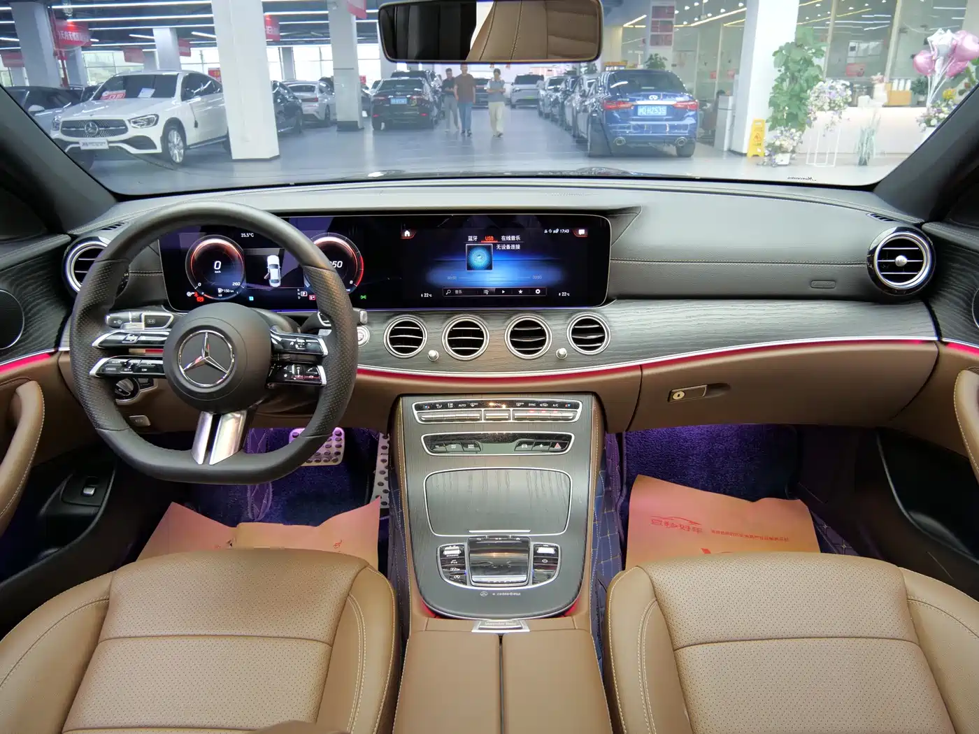 Mercedes-Benz E-Class 2021 E 300 L Sport Fashion фото 12