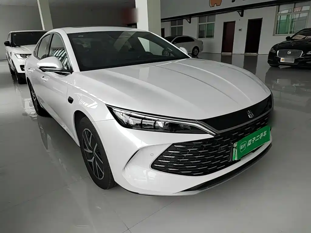 BYD Qin L 2025 2025 DM-i Smart Drive Edition 120KM Surpassing