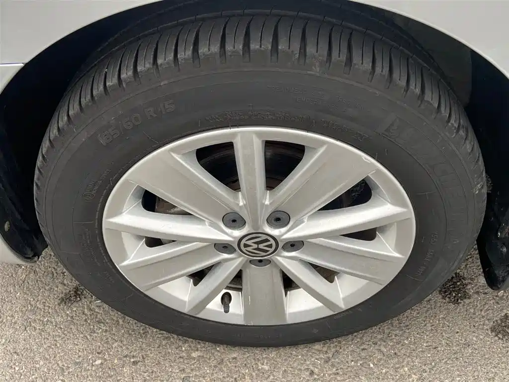 Volkswagen Jetta 2015 1.4L Manual Comfort фото 18