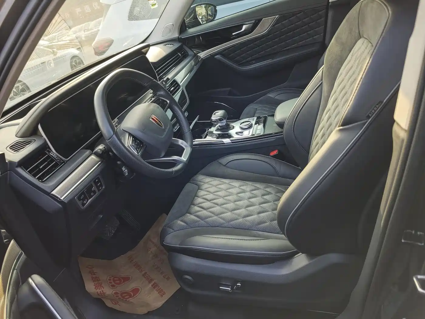 Hongqi HS5 2019 2.0T Smart Connect Enjoy 4WD Edition фото 10