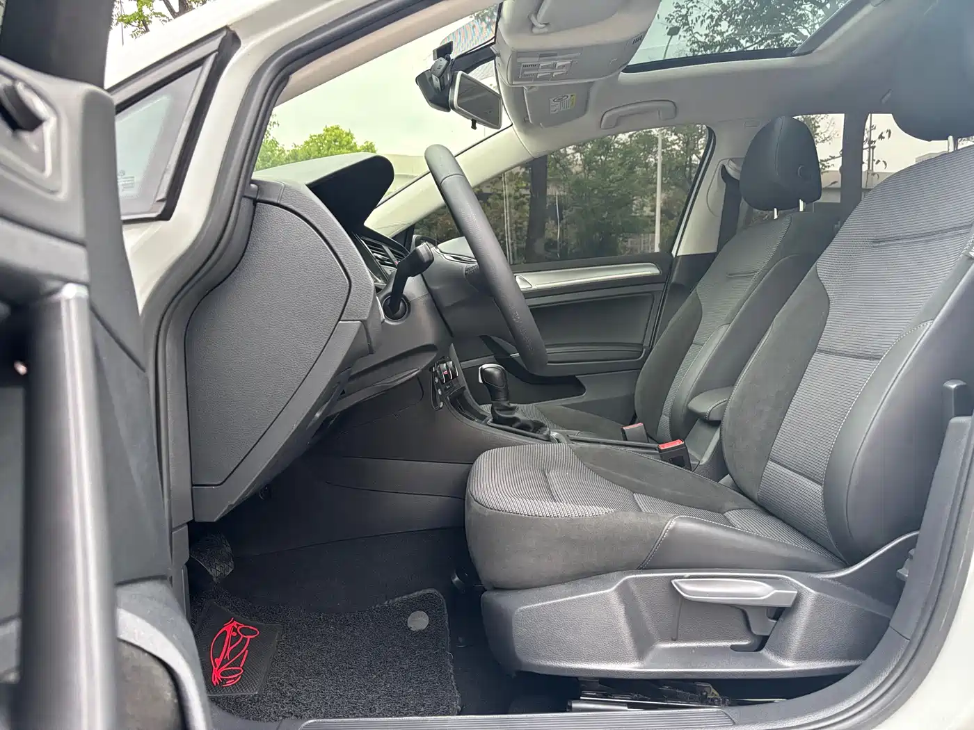 Volkswagen Golf 2020 280TSI DSG Luxury фото 5