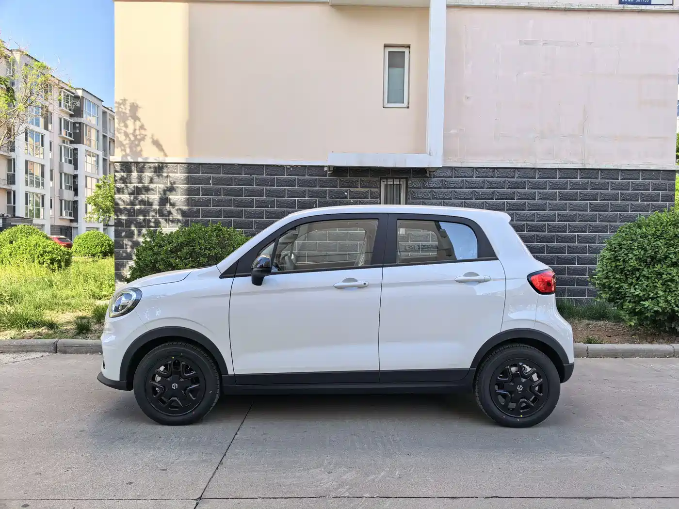 ZERO-RUNNING CAR ZERO RUN T03
