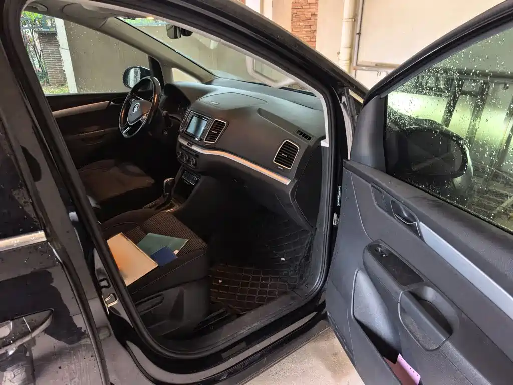 Volkswagen Sharan 2018 2018 380TSI Comfort 7-Seater