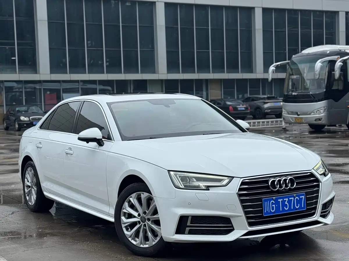 Audi A4L 2019 40 TFSI Progressive (China VI)