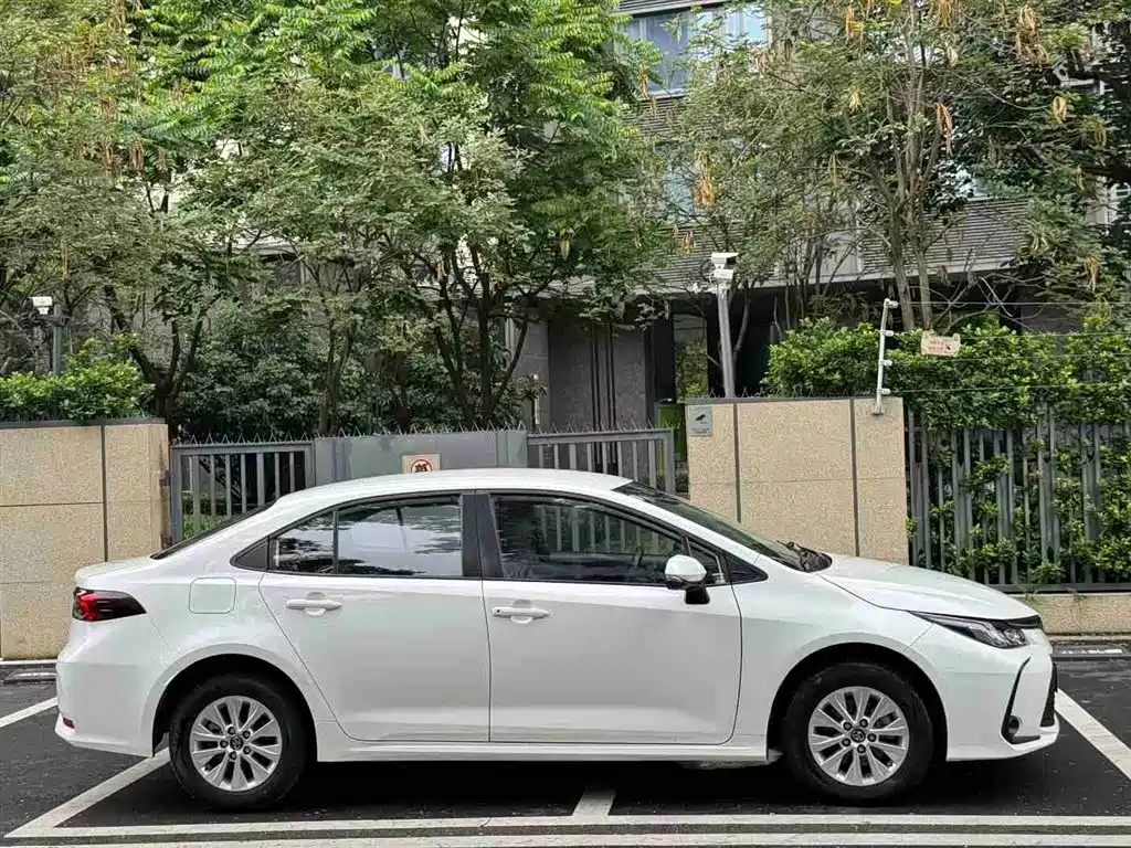 Toyota Corolla 2023 1.2T Pioneer Edition фото 4