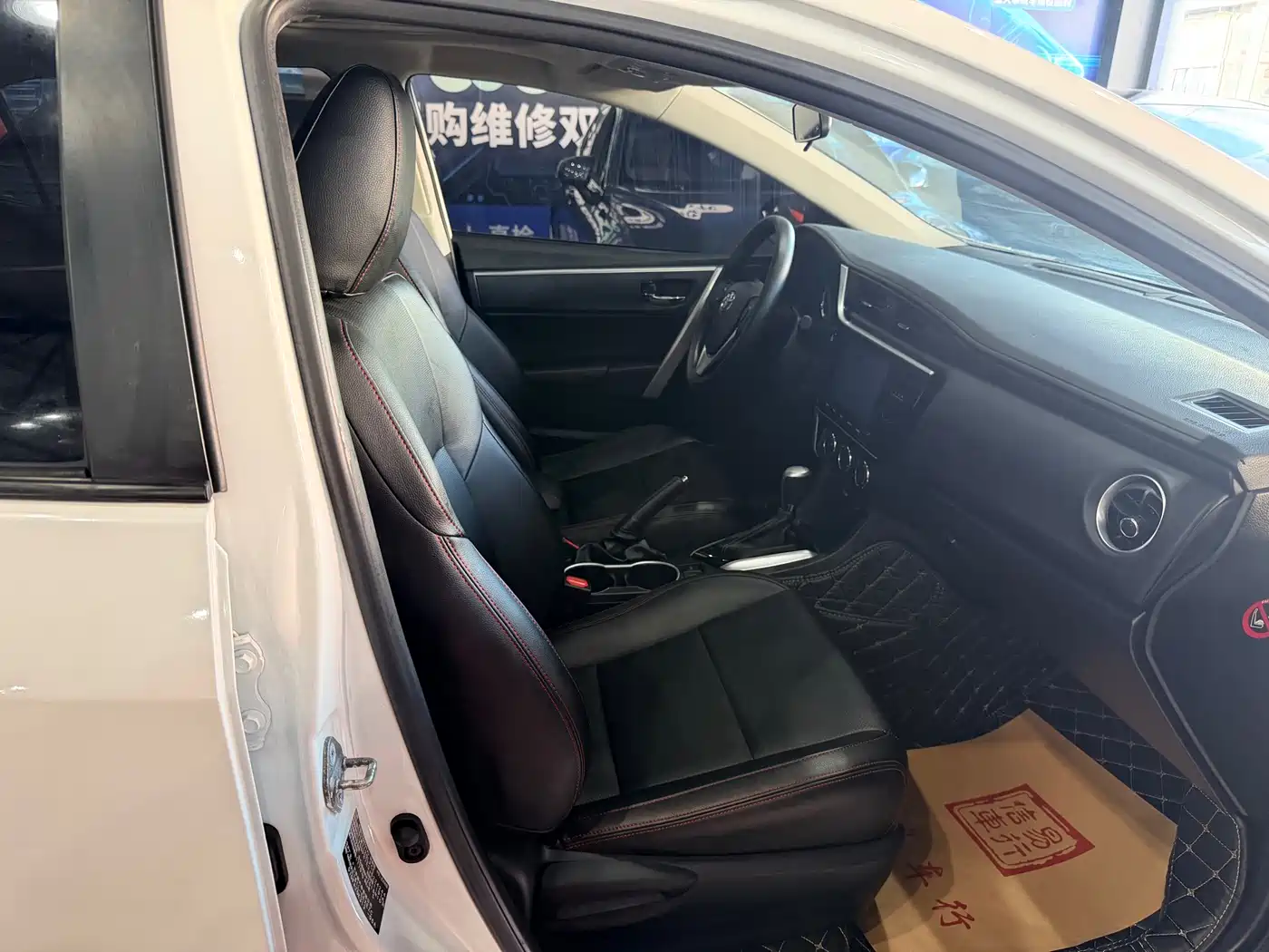 Toyota Levin 2017 Facelift 185T CVT Elite (China V) фото 11