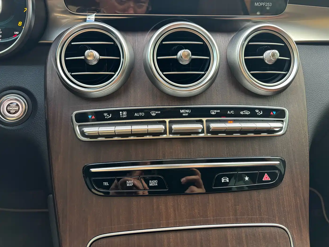 Mercedes-Benz GLC 2020 Facelift GLC 300 L 4MATIC Luxury фото 26