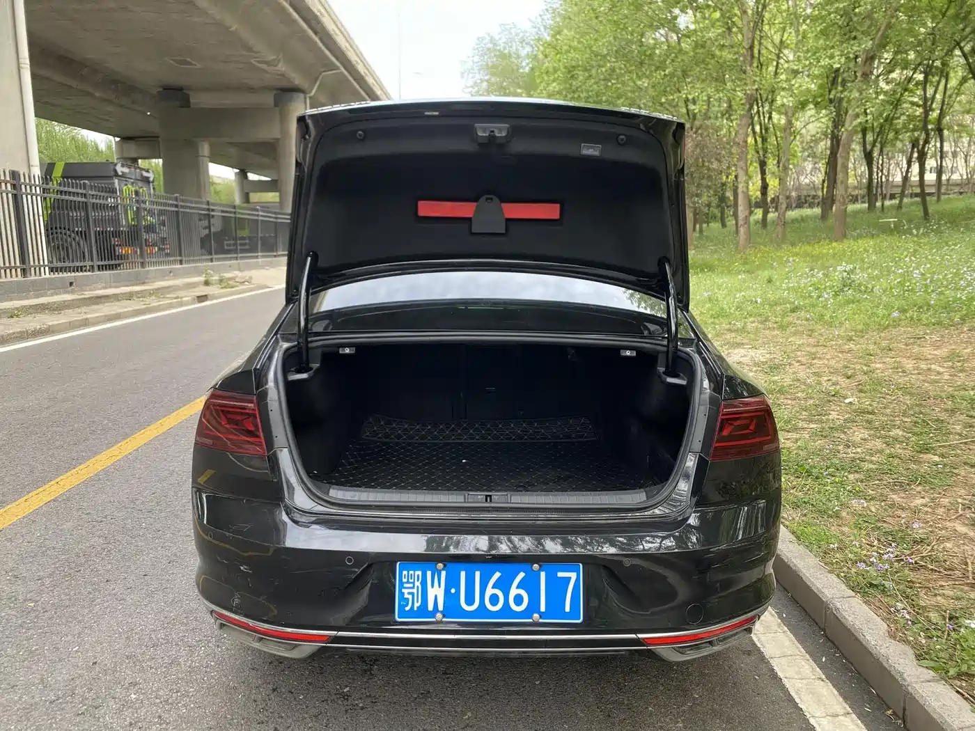 Volkswagen Magotan 2023 Model 2 Million Commemorative Edition 380TSI DSG Flagship фото 10