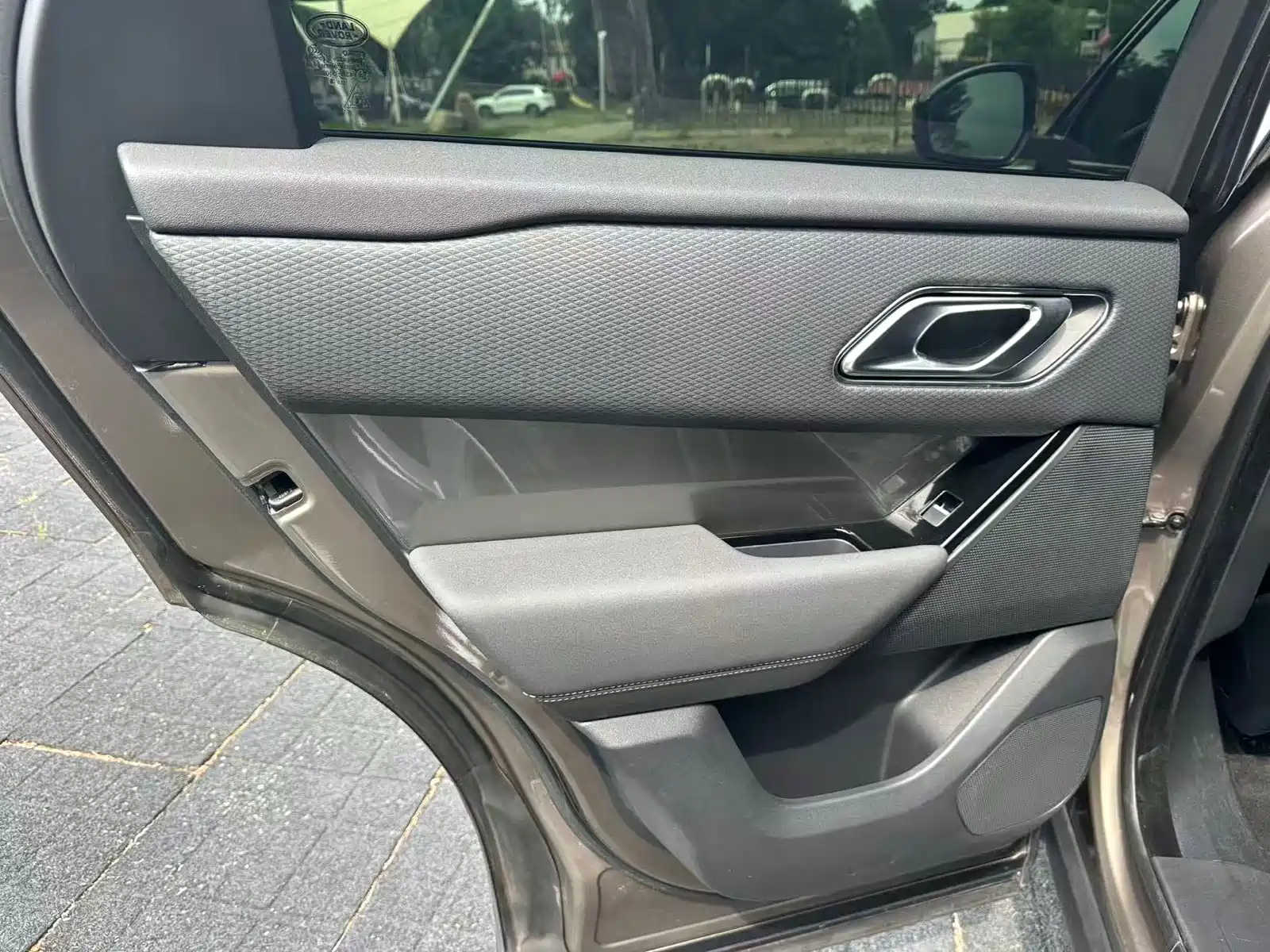 Фото 19 - Land Rover Range Rover Velar