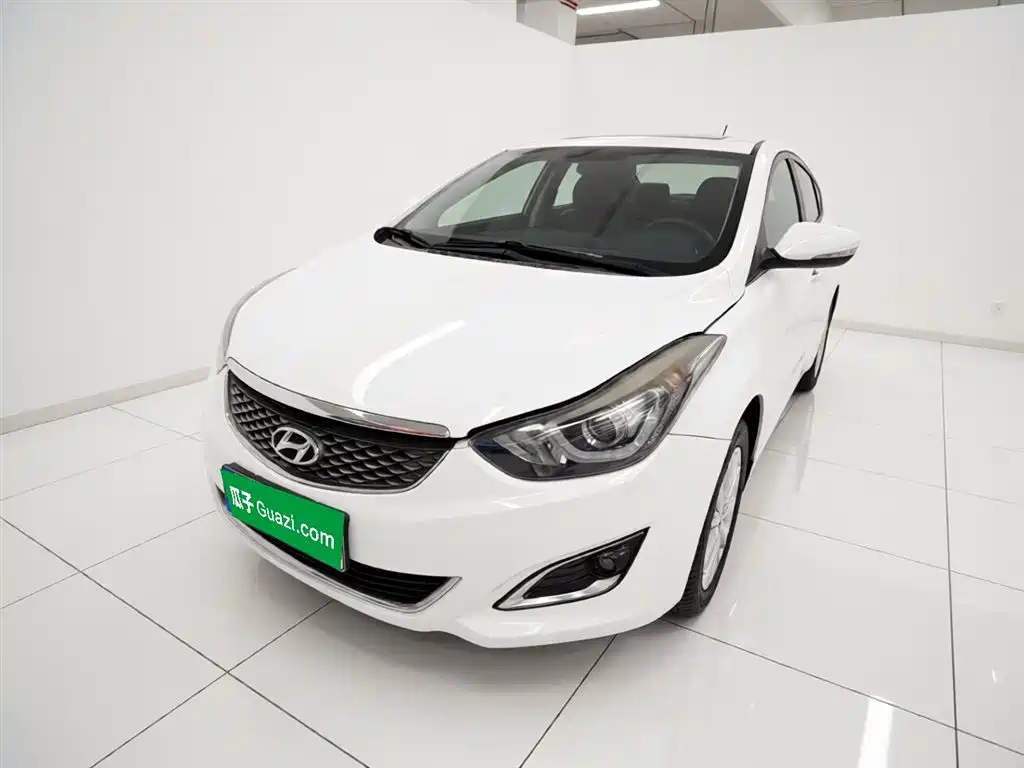 Hyundai Langdong 2016 1.6L Automatic Premium Edition фото 3