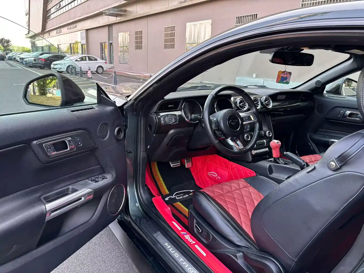 Ford Mustang 2015 2.3T Sport Edition фото 4