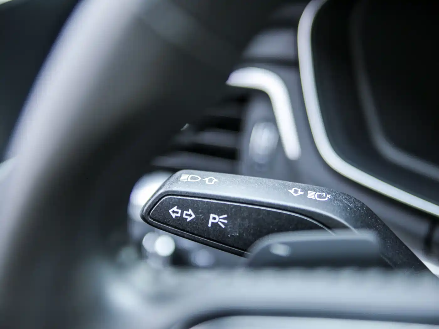 Audi A4L 2020 40 TFSI Luxury Elegance фото 21