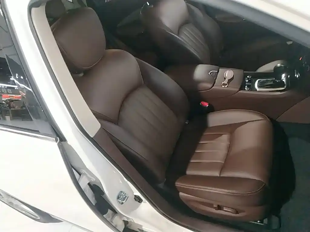 Infiniti QX50 2017 2015 2.5L Enjoyment Edition