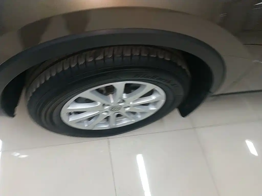 Фото 25 - Buick Envision Plus