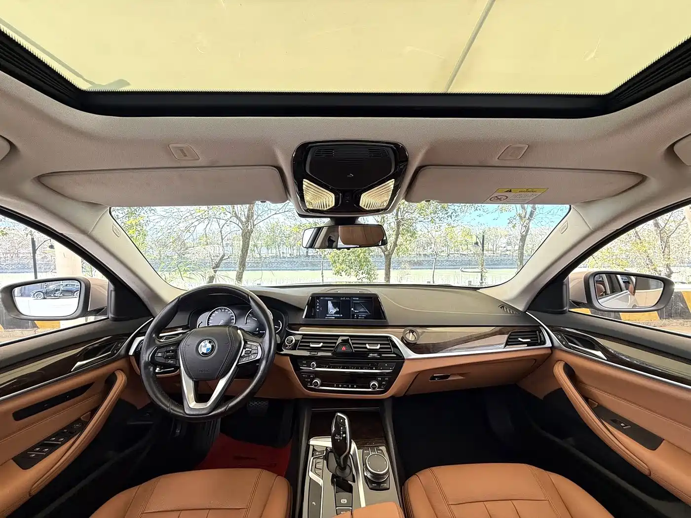 BMW 5 Series 2018 528Li Launch Special Edition фото 10