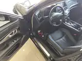 Photo 16 - Infiniti Q70