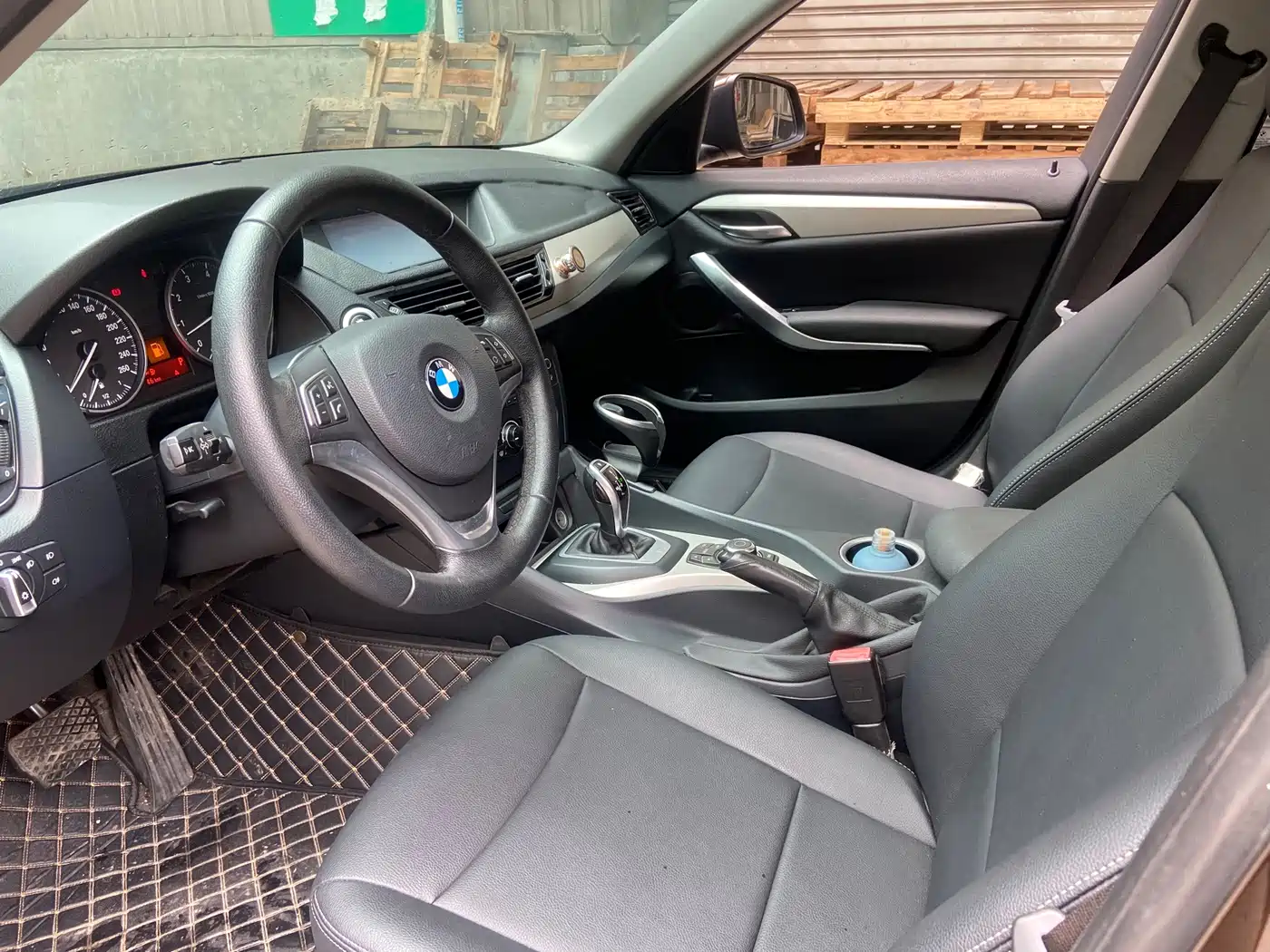Photo 6 - BMW X1