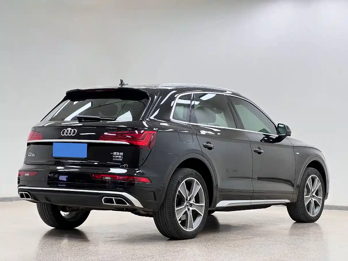 Audi Q5L 2022 Facelift 45T Luxury Dynamic фото 3