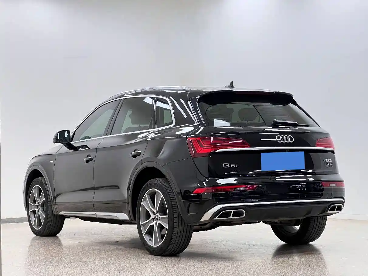 Audi Q5L 2022 Facelift 45T Luxury Dynamic фото 4