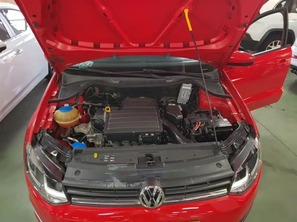 Volkswagen Polo 2016 1.6L Automatic Comfort фото 20