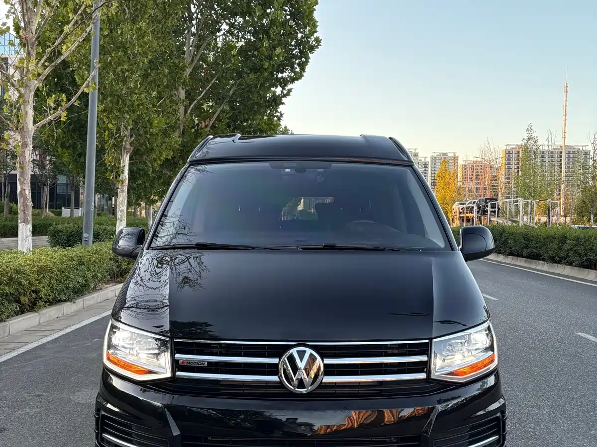 Volkswagen Caravelle 2018 2.0TSI 4WD Luxury Edition 7-Seater фото 2