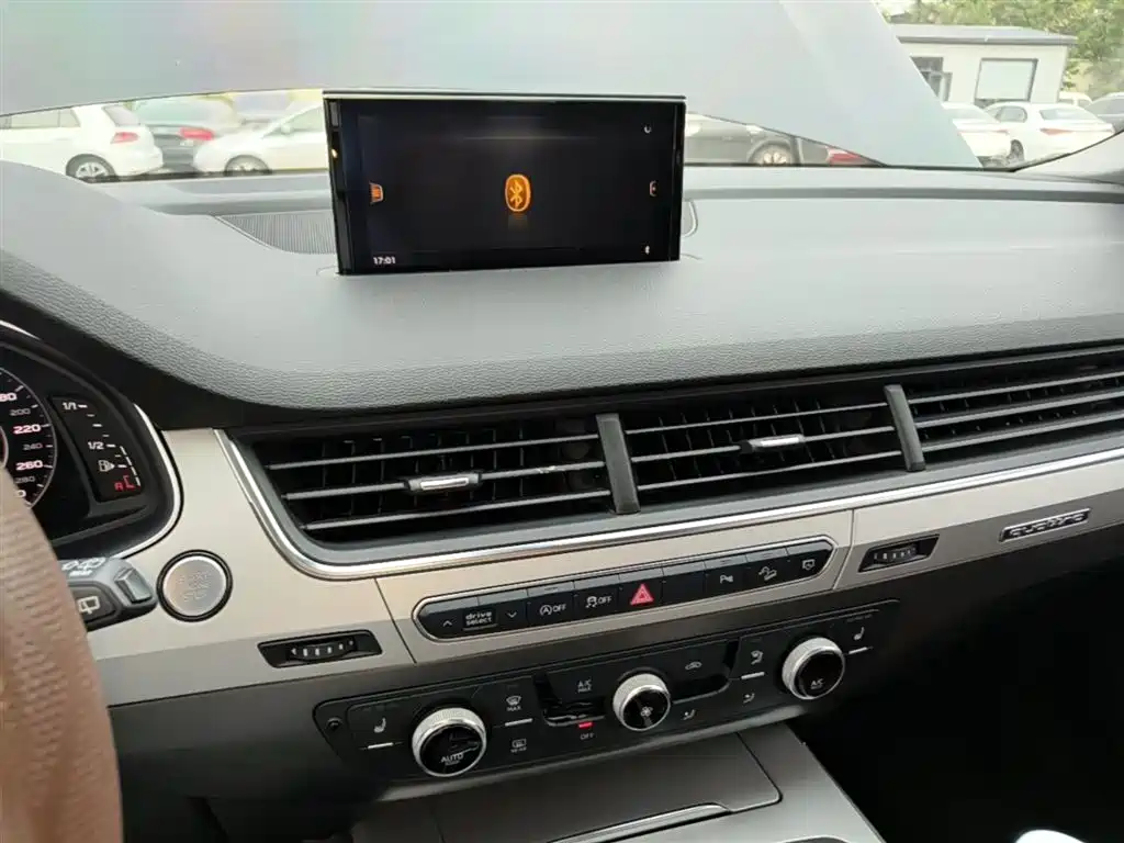Audi Q7 2019 45 TFSI Comfort фото 13