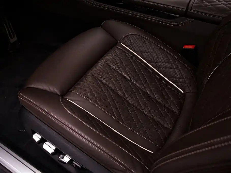 BMW 7 Series 2021 Model 740Li Leading M Sport Package фото 13