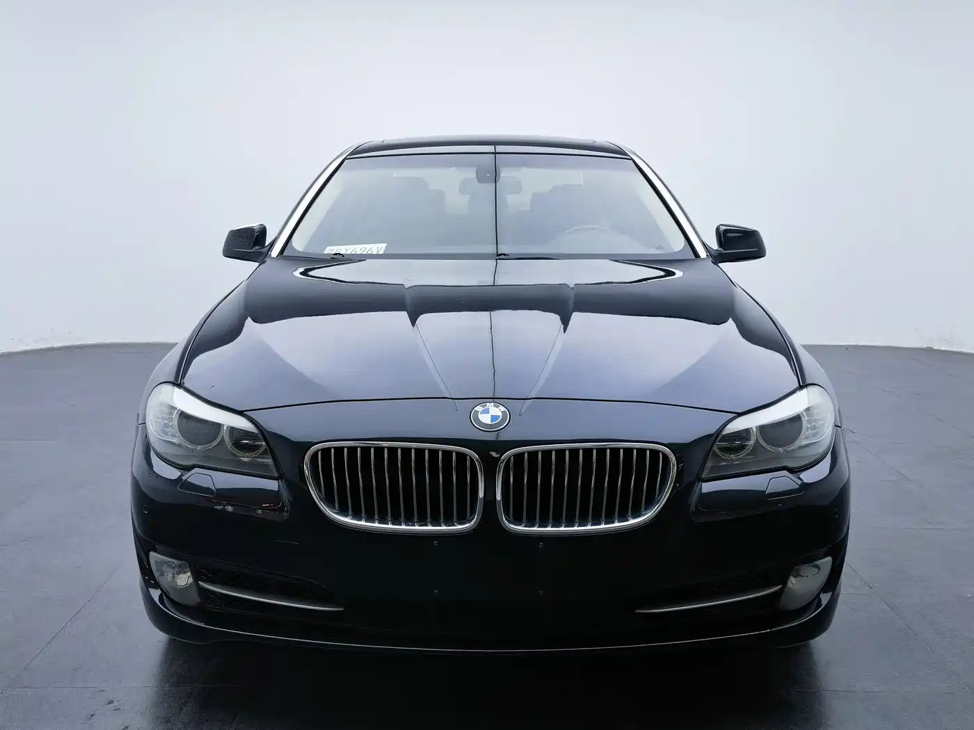 BMW 5 Series 2011 535Li Luxury фото 2