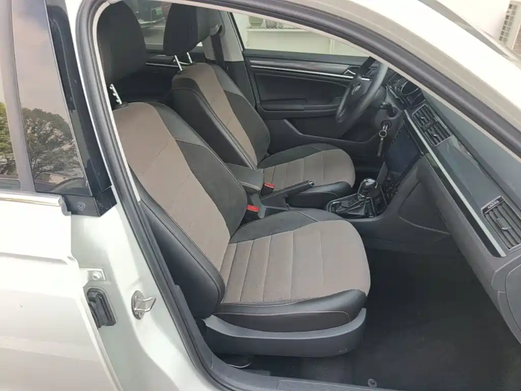 Volkswagen C-TREK 2018 2017 1.6L Automatic Comfort