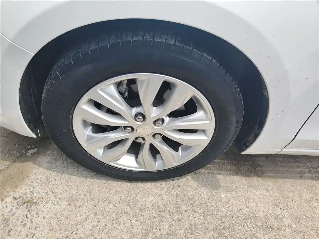 Buick Excelle 2019 15T DCT Connected Elite Type China VI фото 23