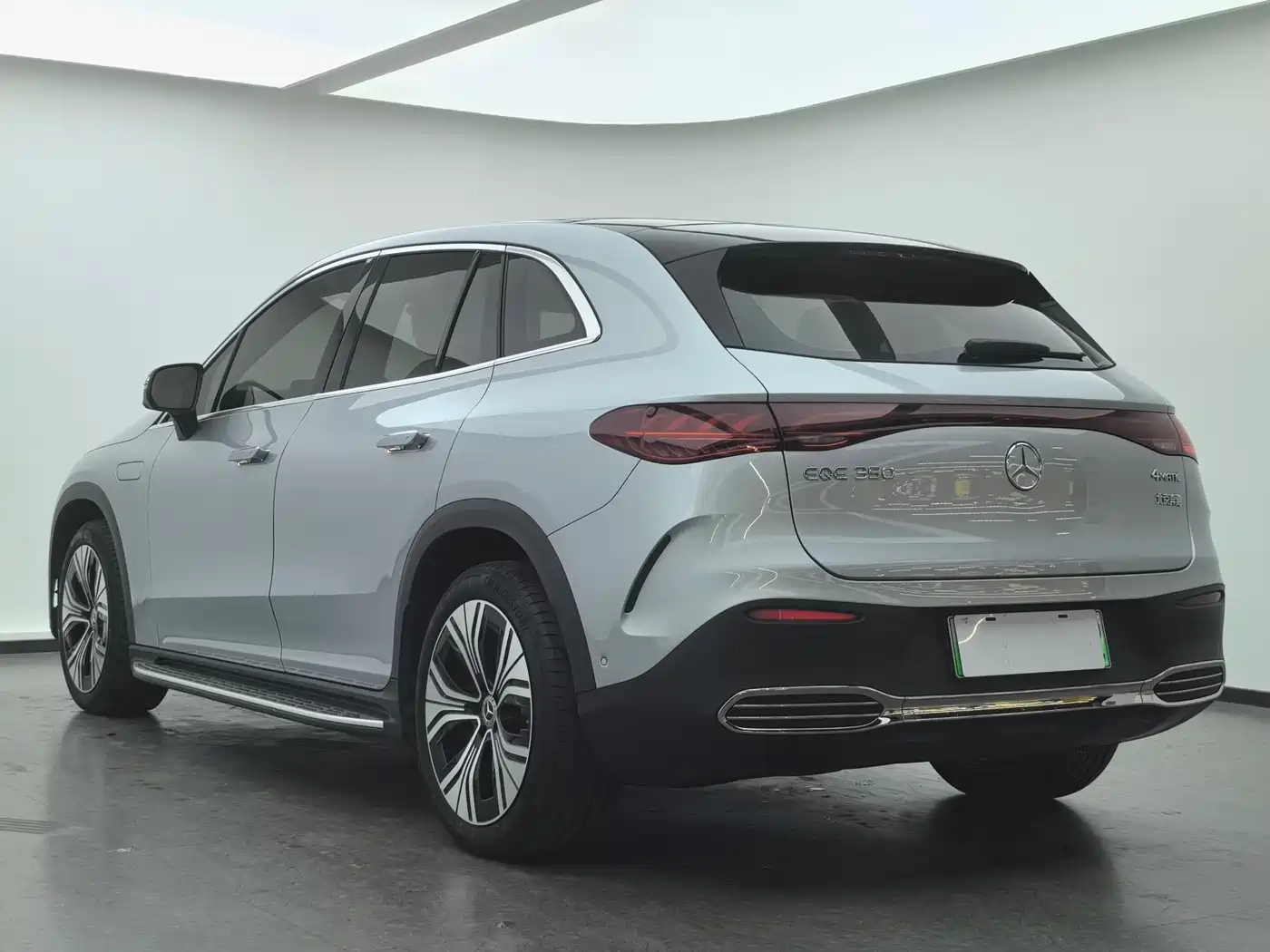 Mercedes-Benz EQE SUV 2023 350 4MATIC Luxury Edition фото 6