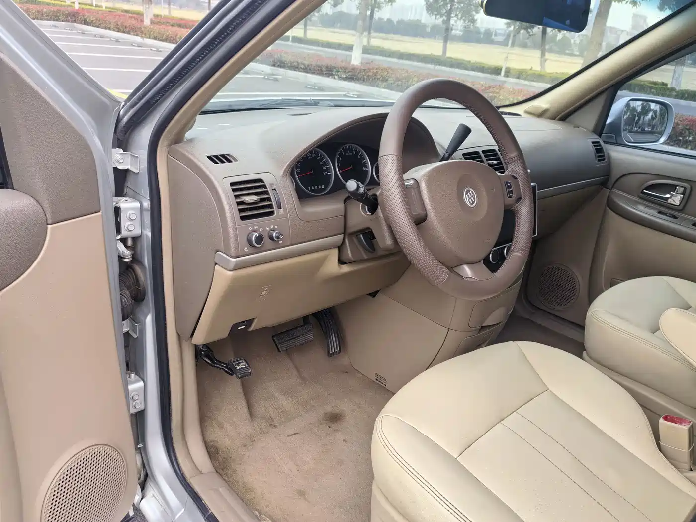 Buick GL8 2014 2.4L Classic Edition фото 6