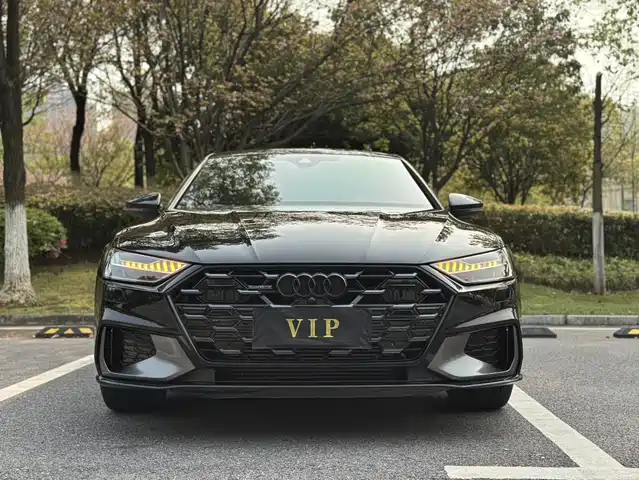 Audi A7L 2024 45TFSI quattro S-line Vision Edition Crystal Package