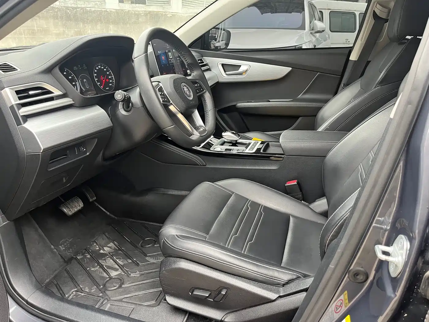 BYD Qin New Energy 2019 Long Range Edition Premium фото 5