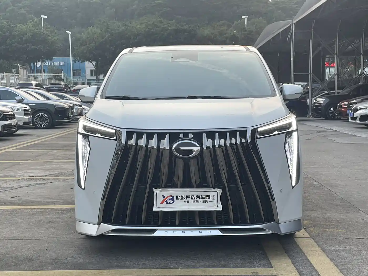 GAC TRUMPCHI M8