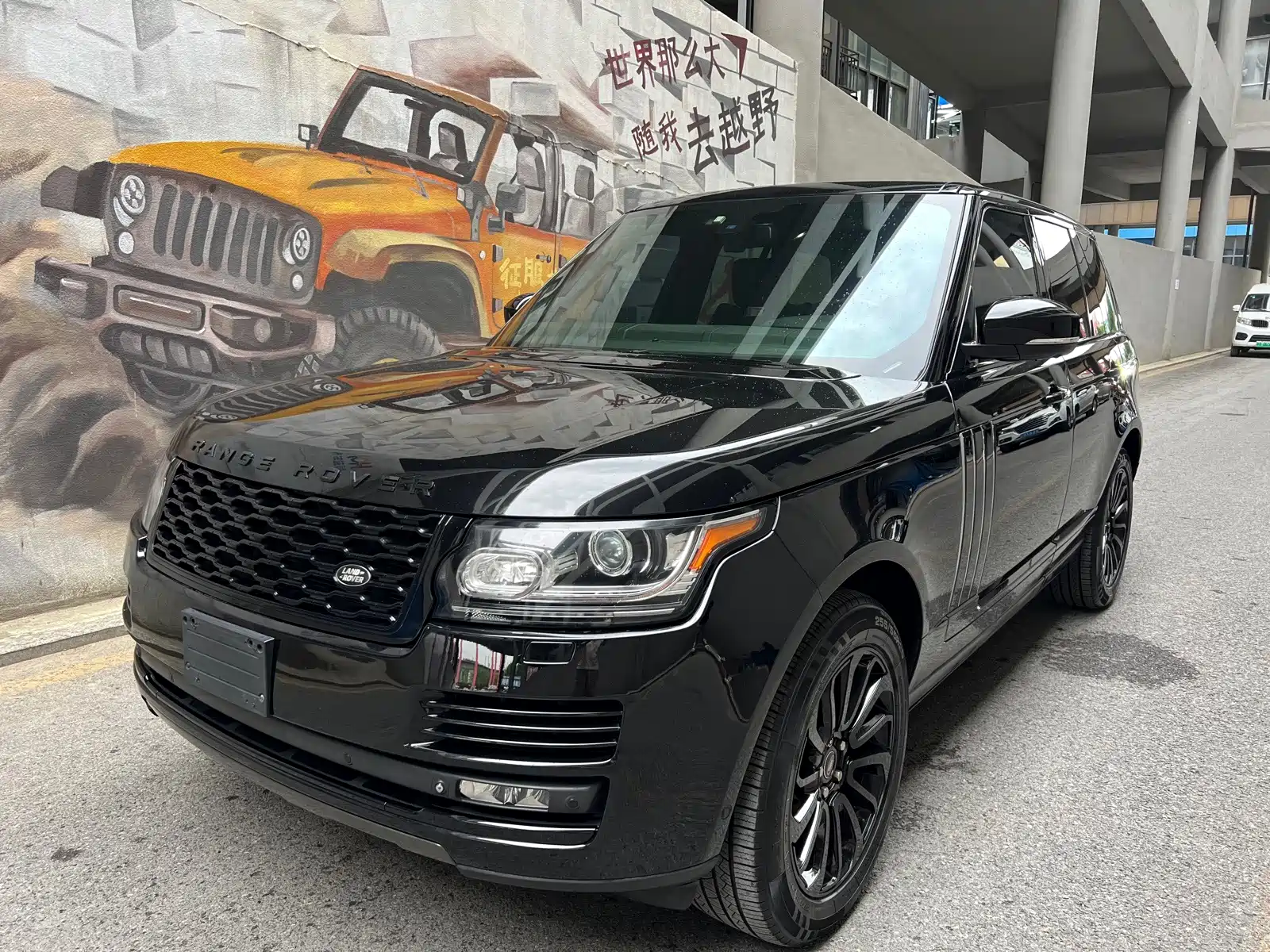 Фото 1 - Land Rover Range Rover